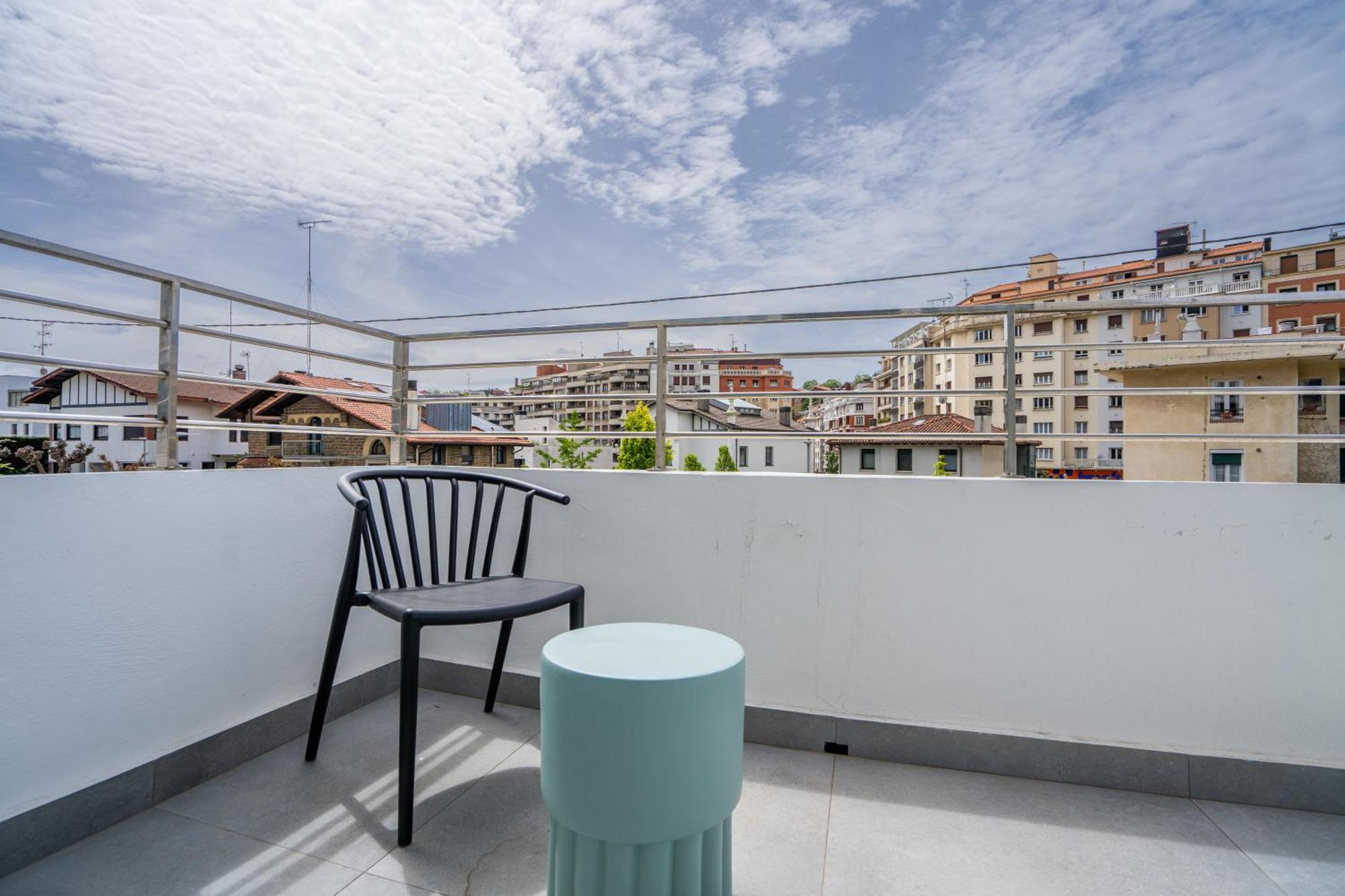 Abba Apartments Playa De Gros San Sebastian Exterior photo